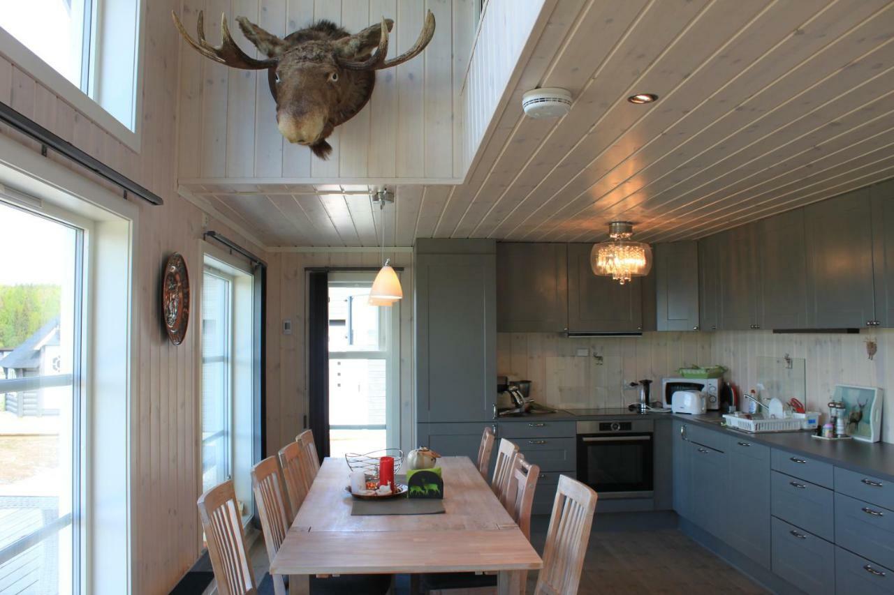 Luxury Mountain Villa Strandlykkja Екстериор снимка